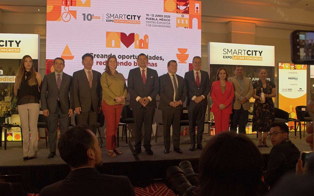 Rueda de prensa del Smart City Expo LATAM Congress 2025 con líderes gubernamentales y empresariales en el Hotel Four Seasons, Ciudad de México