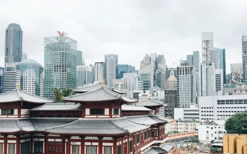 Microalgae for the megacity