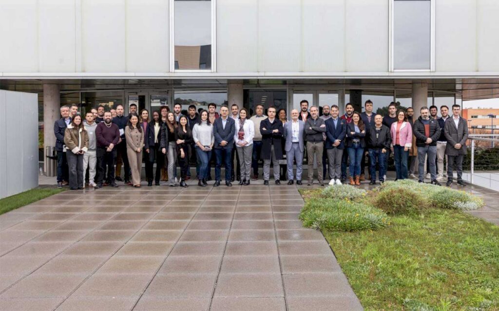 Empresarios y representantes de la Universitat Jaume I participan en el Encuentro de Empresas Espaitec, fomentando la innovación y la transferencia de conocimiento