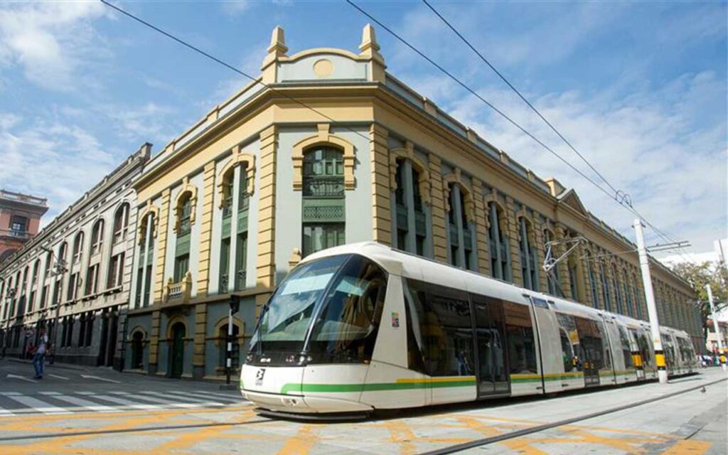 Sistema SAE-R de GMV en Metro de la 80 de Medellín