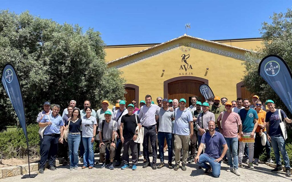 Demostración en la Finca Sinyent de estrategias sostenibles para el control de plagas en cítricos organizada por AVA-ASAJA y Bayer.