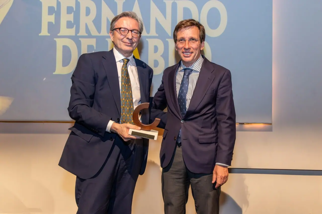 Fernando de Pablo (Madrid, Capital Digital) recibe el Premio de Computing a la Trayectoria Profesional en el Sector Público