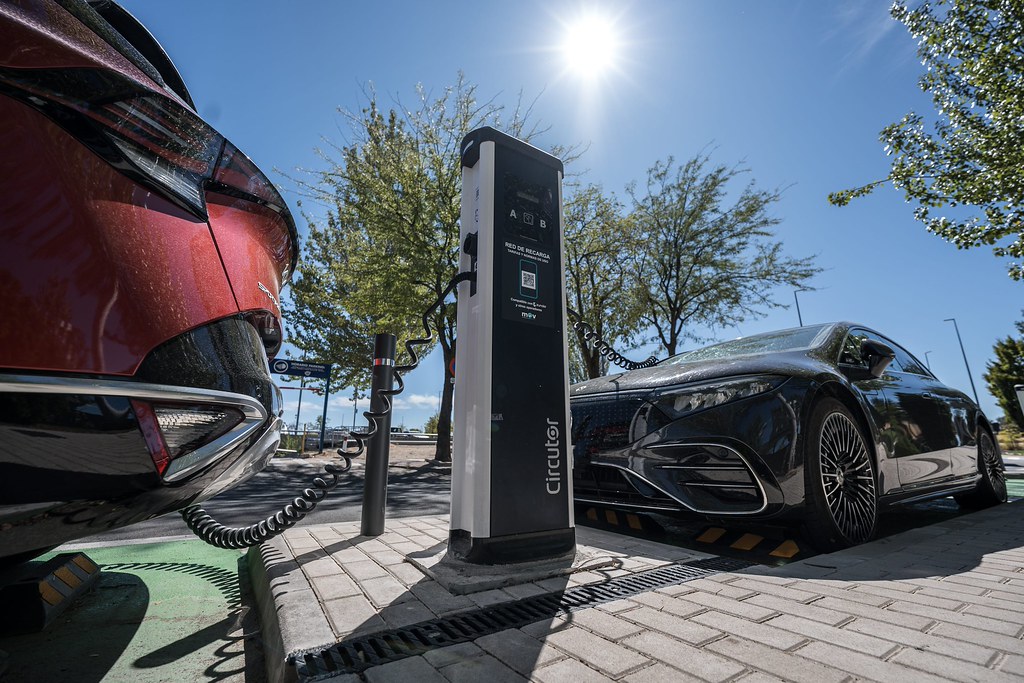 Las Rozas abre una nueva Área de Movilidad en el Parque Empresarial con cargadores para coches, bicis y patinetes