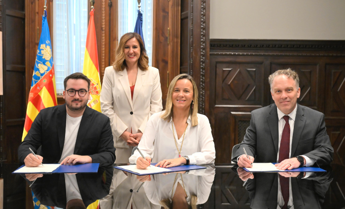 Valencia, en alianza con Microsoft, ofrecerá formación gratuita en inteligencia artificial a toda la ciudadanía y a todos los empleados públicos del consistorio