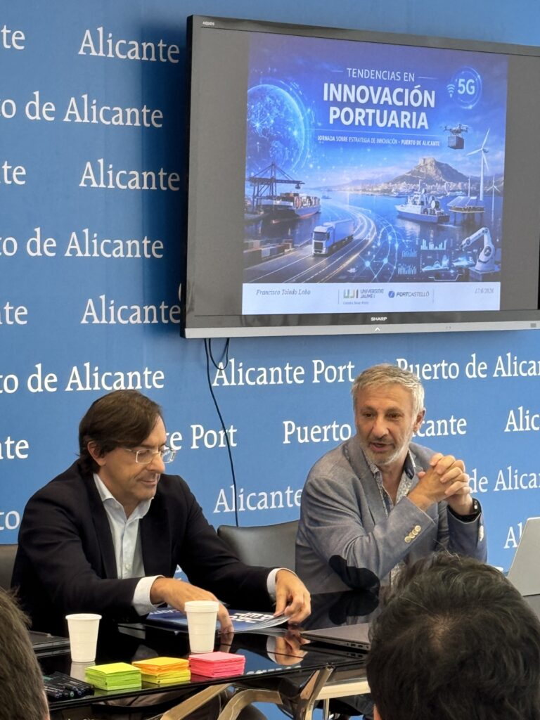 La Cátedra Smart Ports aporta su visión sobre la innovación para contribuir a la estrategia de futuro del Puerto de Alicante